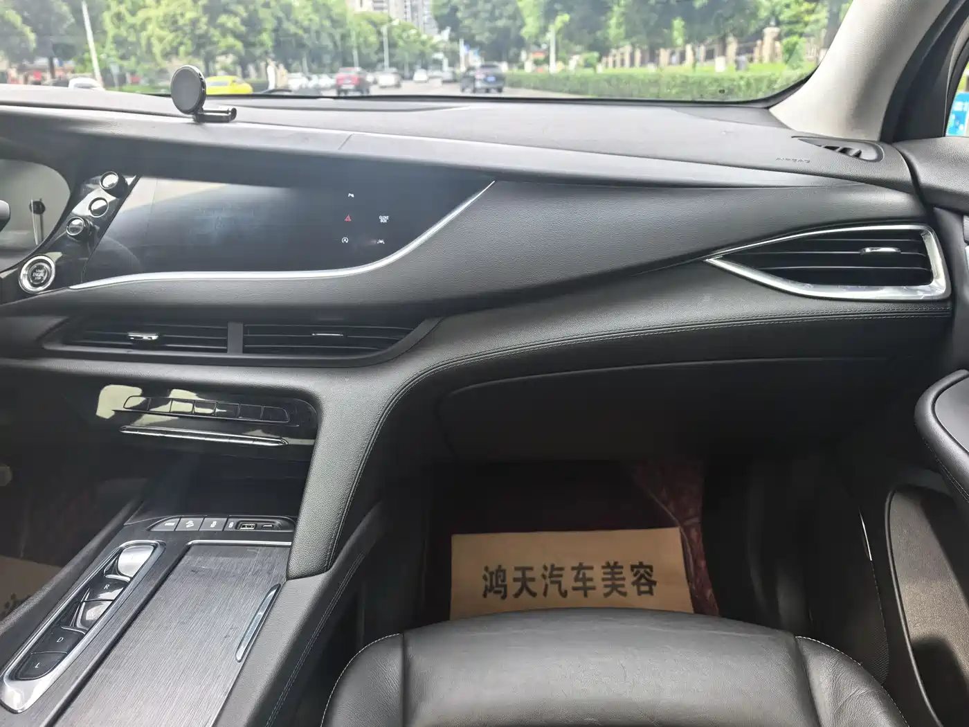 Buick Enclave 2020 28T 4WD Premium Model фото 20
