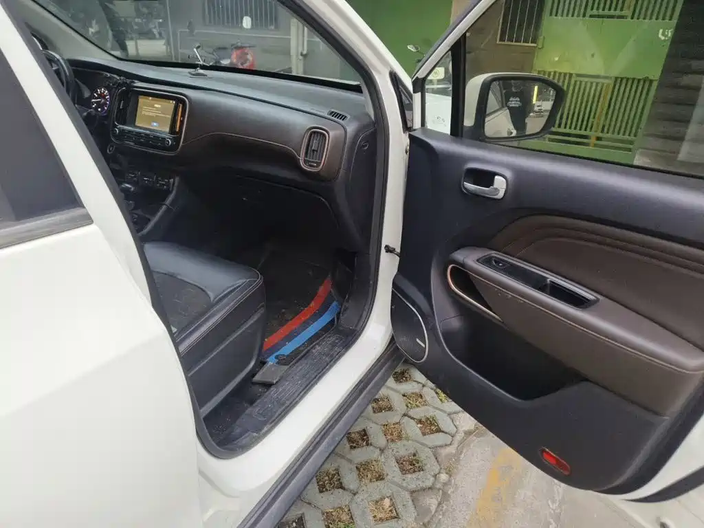 GAC Trumpchi Trumpchi GS3 2018 2017 200T Automatic Elite