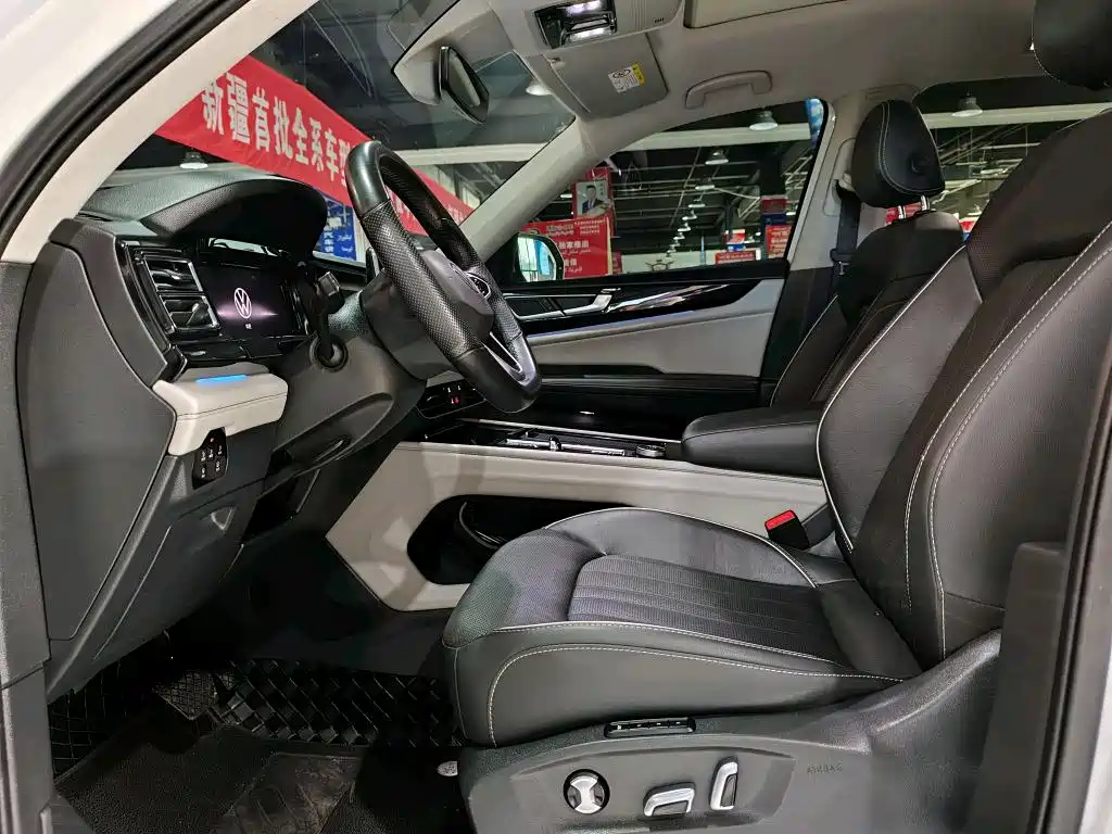 Volkswagen Teramont 2022 380TSI 4MOTION Premium Luxury фото 4