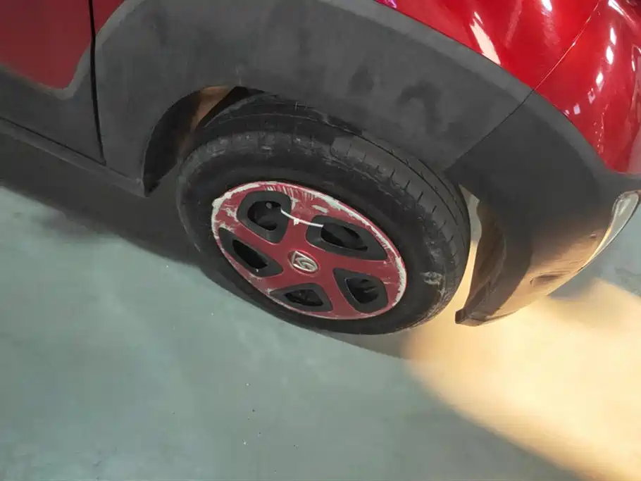 BAOJUN E100
