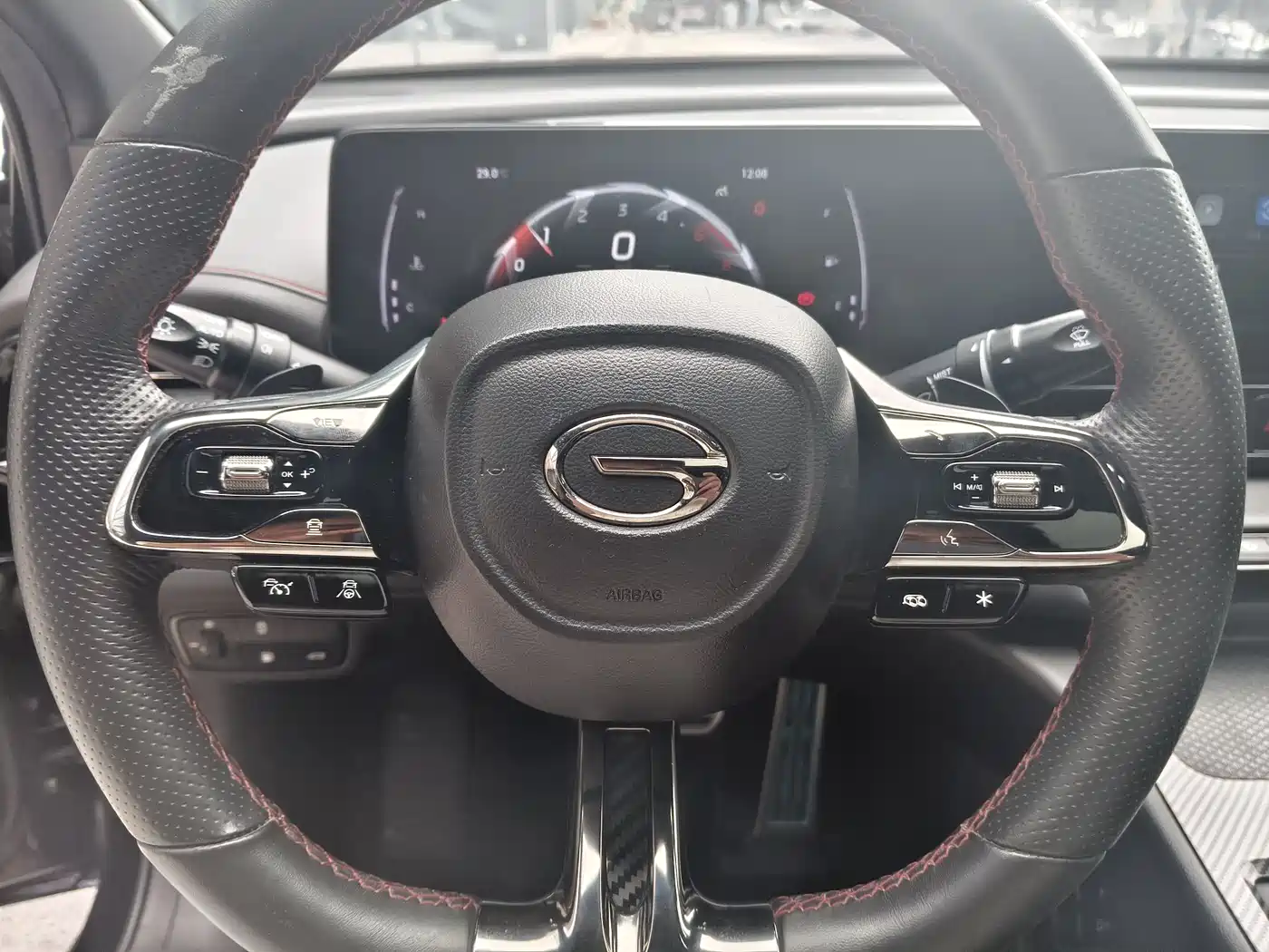 GAC Trumpchi Trumpchi Emkoo 2021 270T DCT J15 Edition фото 6