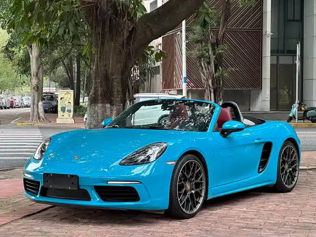 PORSCHE 718