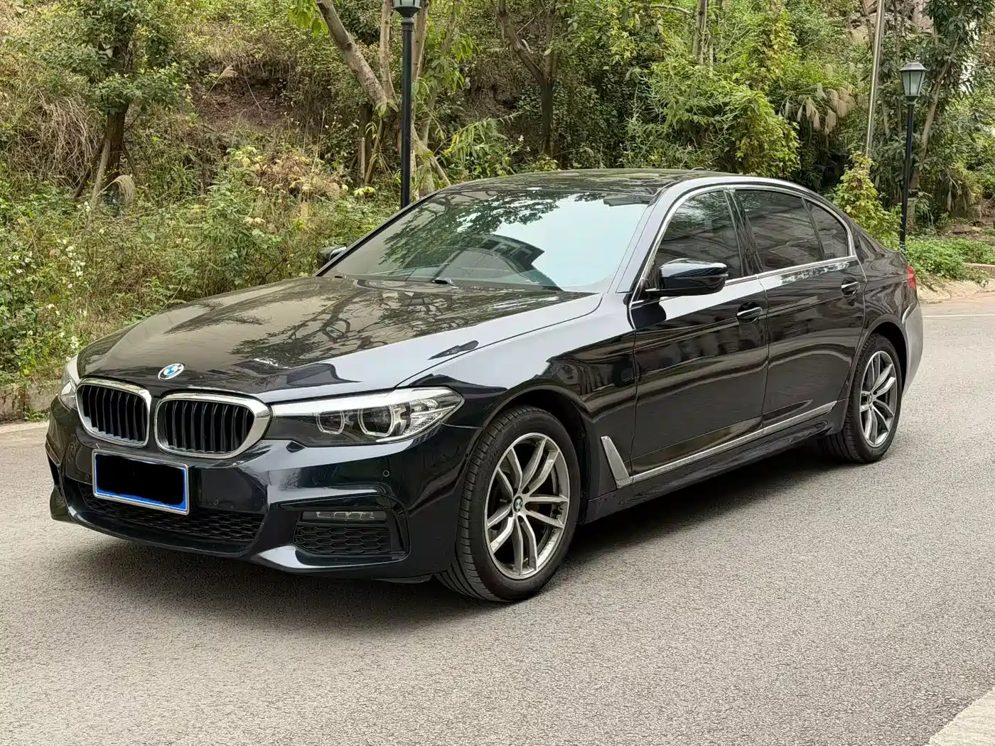 BMW 5 Series 2019 525Li M Sport Package