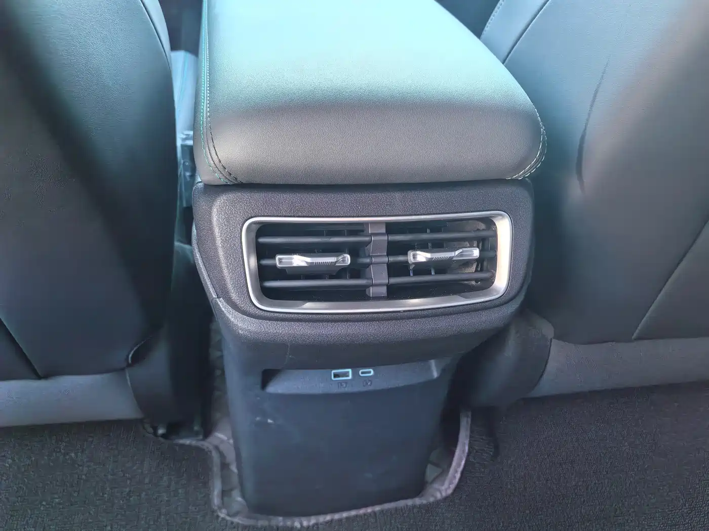 BYD Qin L 2026 DM-i 128KM Progressive фото 12