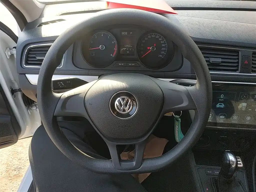 Volkswagen Lavida 2018 Classic 1.5L Automatic Trend China VI фото 3