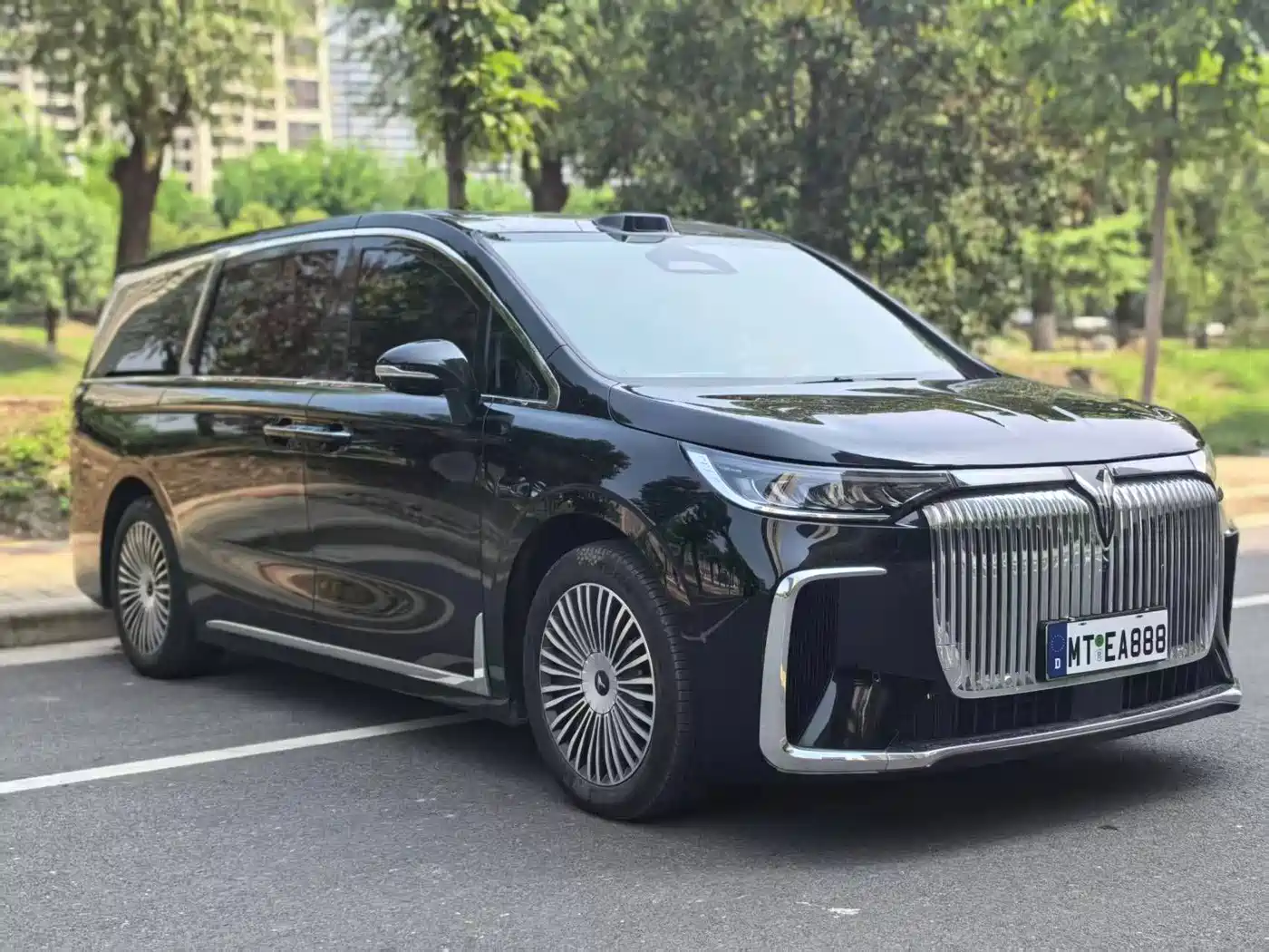 Voyah Auto Voyah Dreamer 2025 2025 Model PHEV 4WD Premium QianKun Edition