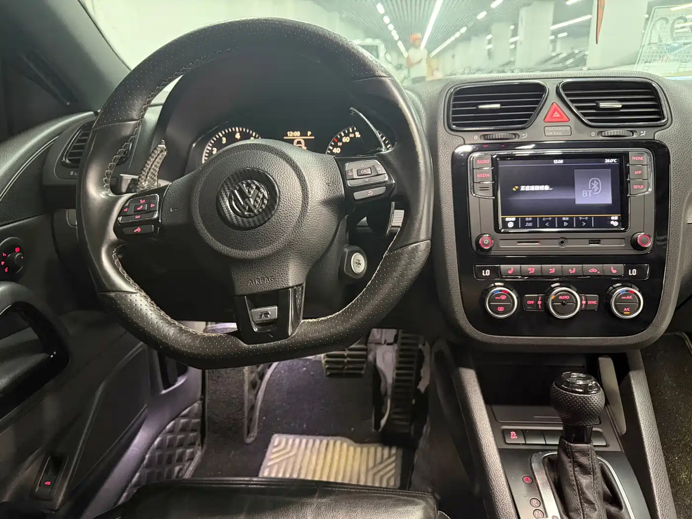 Фото 8 - Volkswagen Scirocco