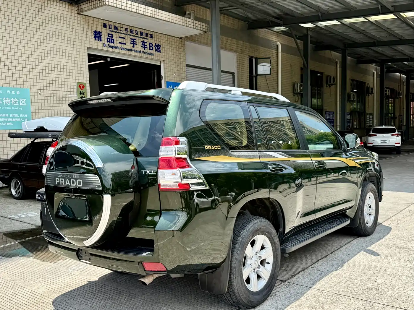 Toyota Prado (Import) 2014 2.7L Automatic Luxury фото 9