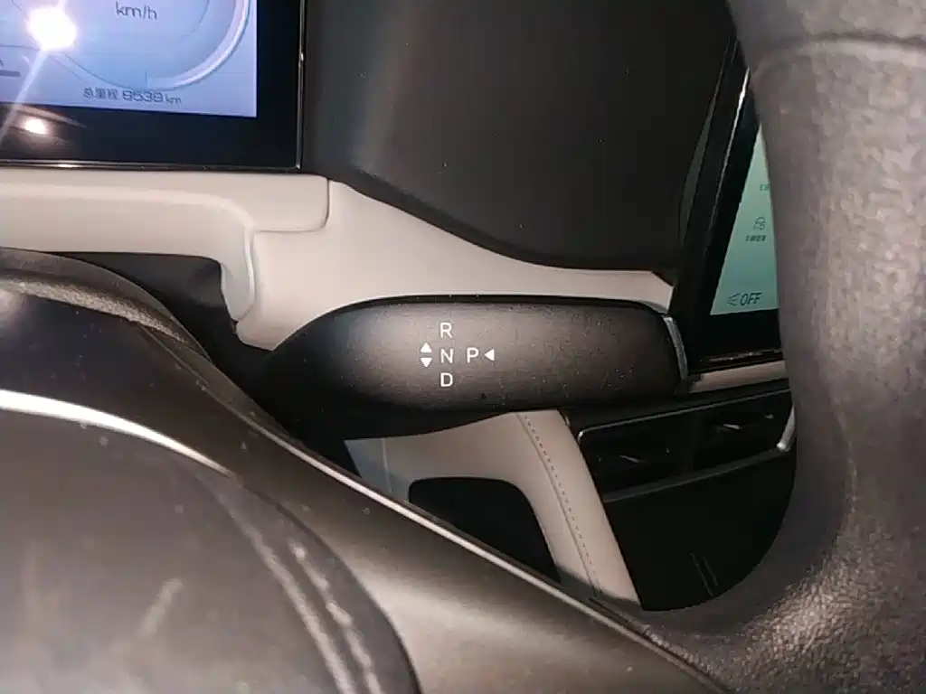 BYD Yuan UP 2026 2025 Model 301KM Navigator
