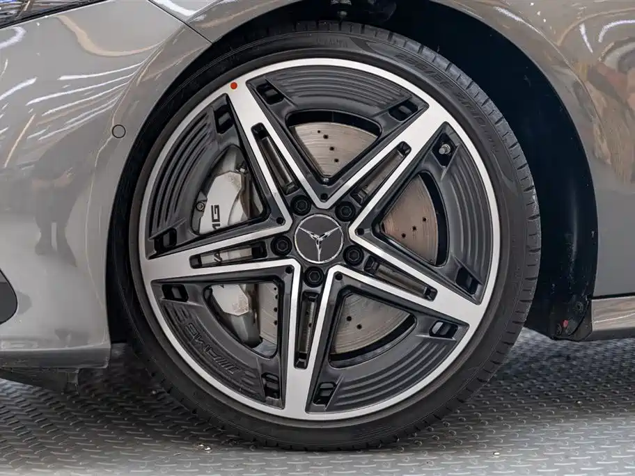 Mercedes-Benz A-Class AMG (Import) 2025 AMG A 35 4MATIC фото 24