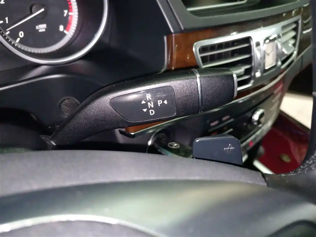 Mercedes-Benz E-Class 2015 Facelift E 260 L фото 14
