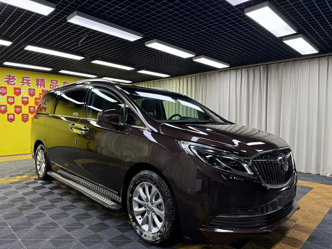 Buick GL8 2017 ES 28T Premium China V фото 3