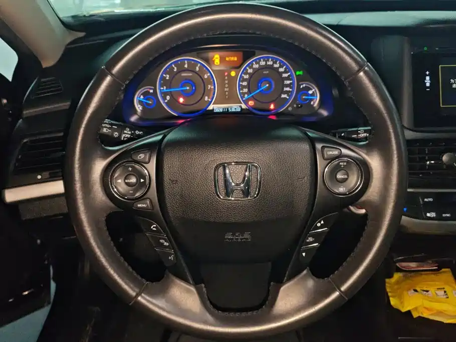 Фото 15 - Honda Crosstour