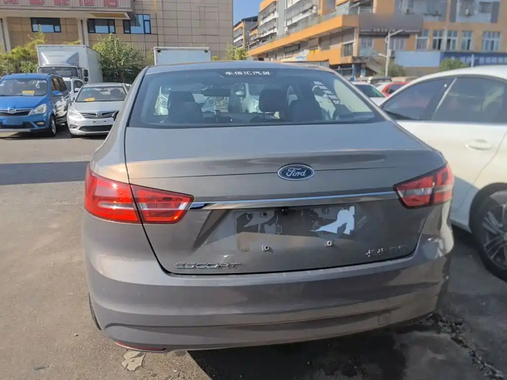 Ford Escort 2015 2015 1.5L Automatic Fashion