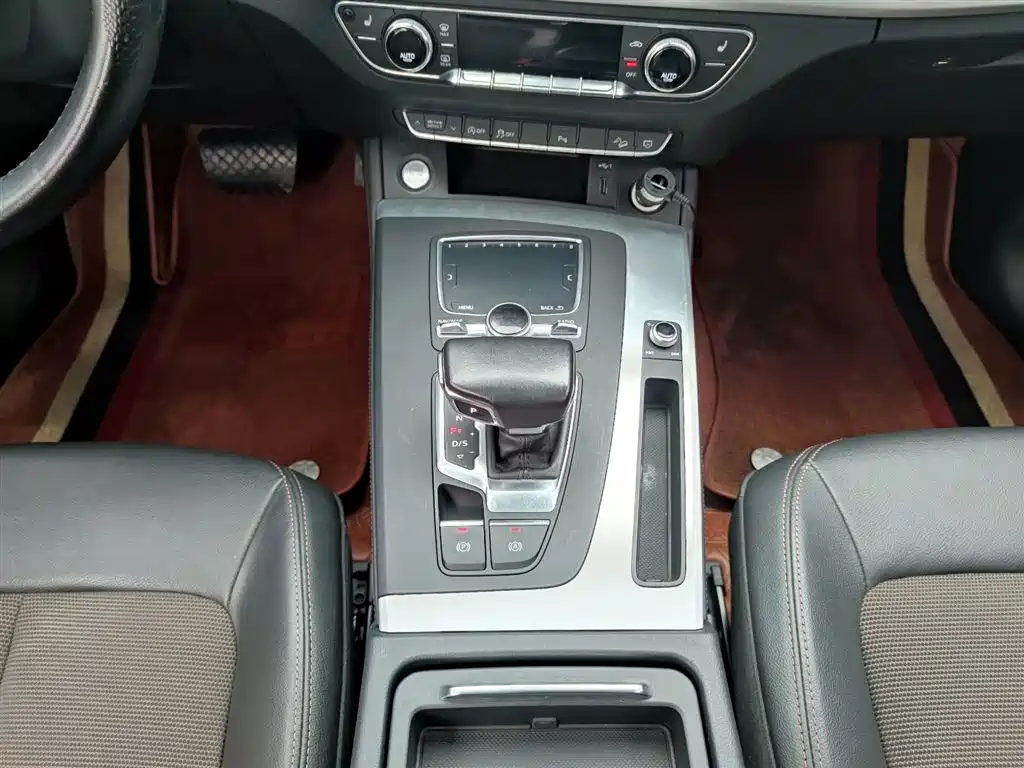 Audi Q5L 2018 40 TFSI Prestige Fashion (China V) фото 14