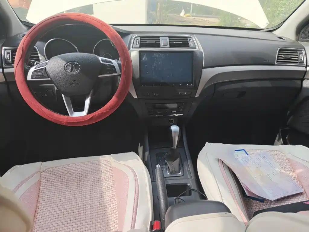BAIC Senova X65 2017 2015 2.0T Automatic Comfort