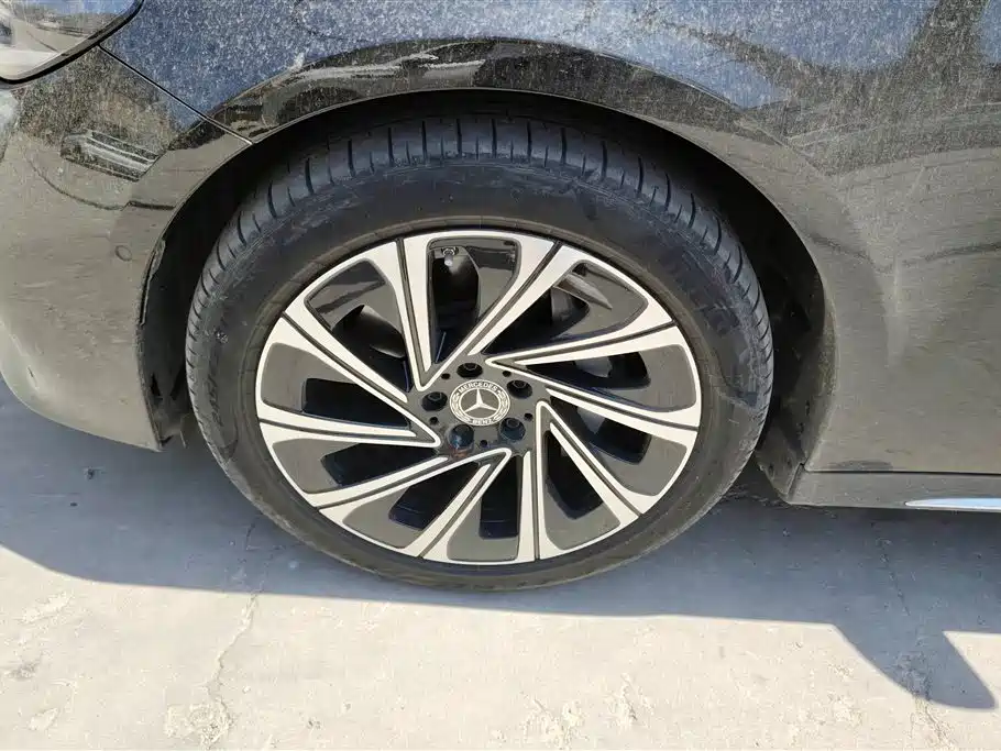 Mercedes-Benz E-Class 2024 Model E 300 L Luxury фото 6