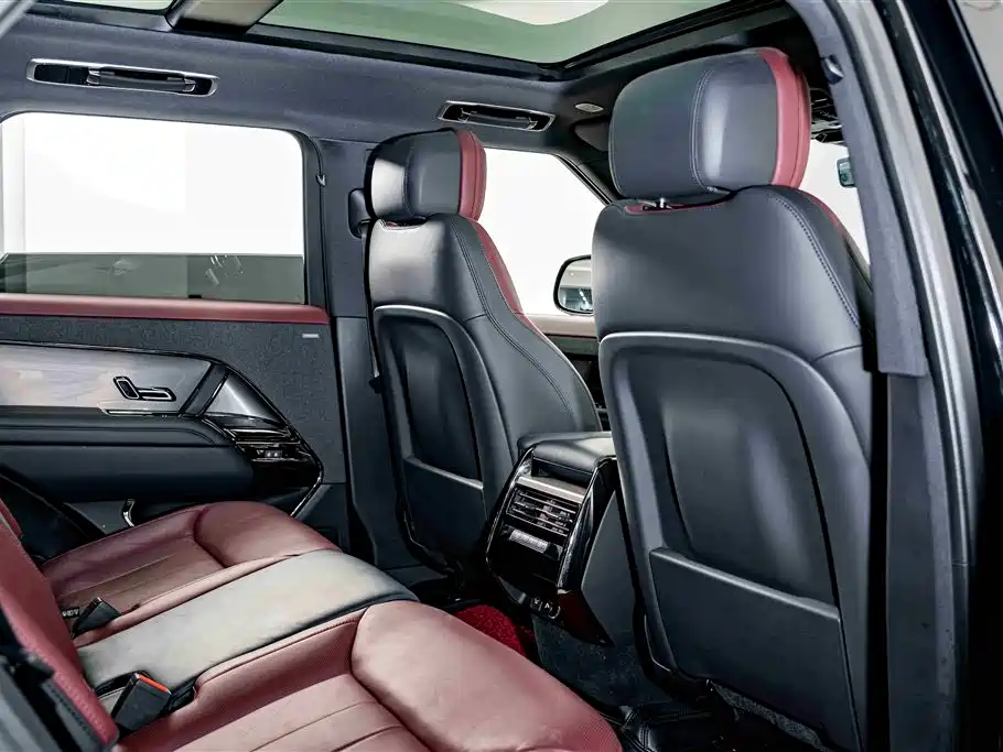 Land Rover Range Rover Sport 2023 400PS Dynamic SE фото 22