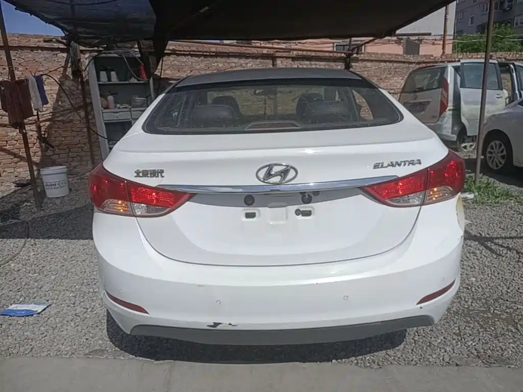 Hyundai Langdong 2013 1.6L Automatic Leading фото 6