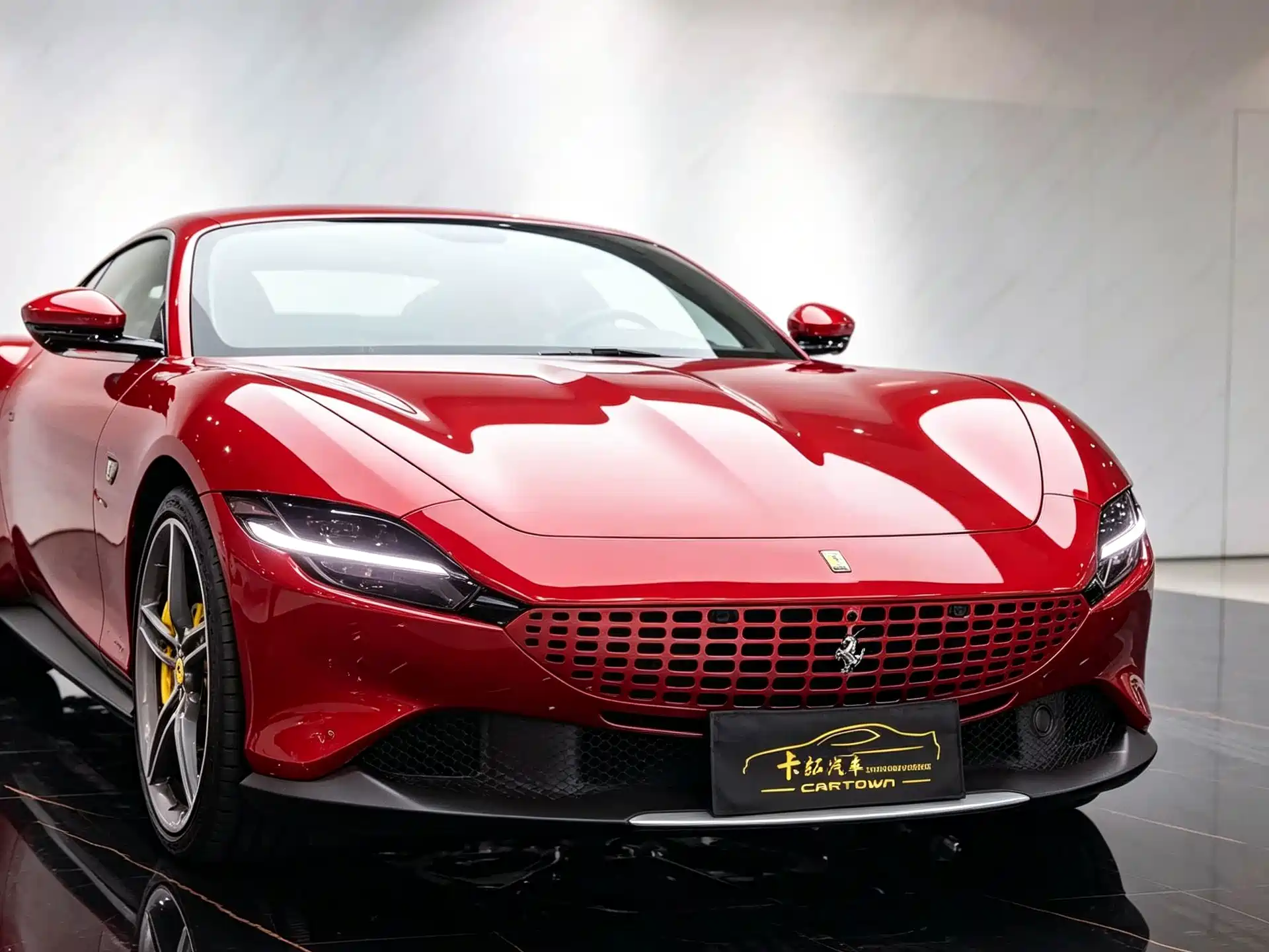 Photo 1 - Ferrari Roma