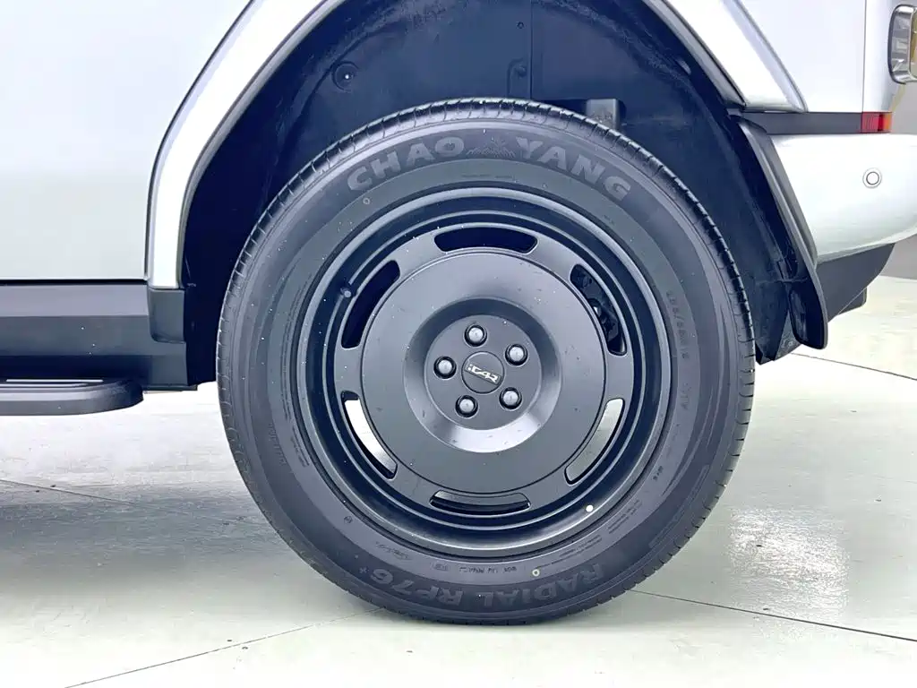 Фото 3 - iCAR V23