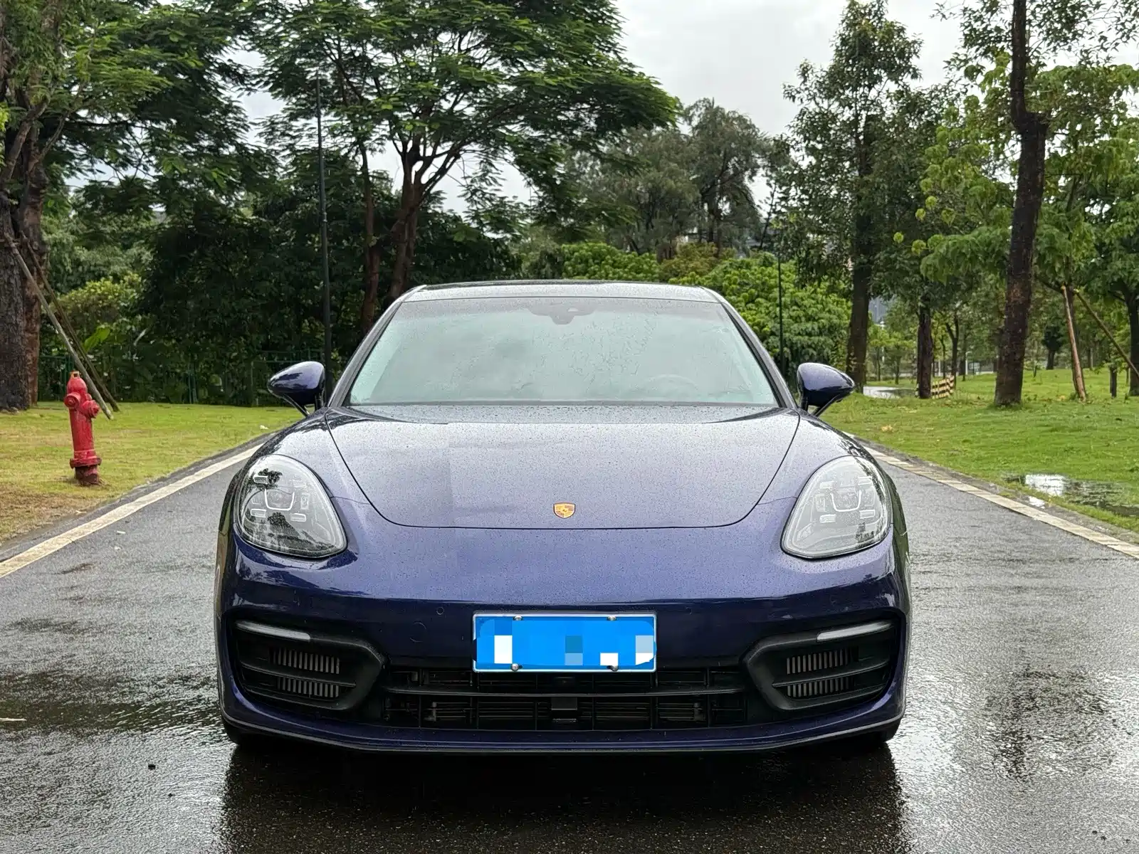 صورة 2 - Porsche Panamera