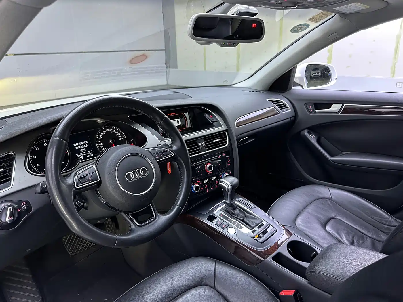Audi A4L 2016 35 TFSI Collector's Edition S line Comfort фото 10