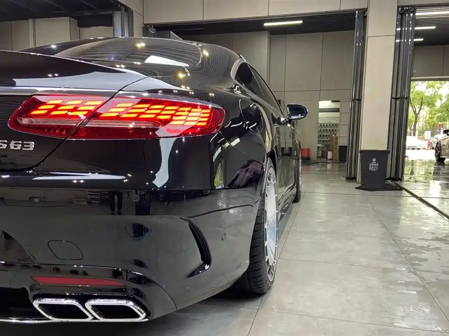 Mercedes-Benz S-Class AMG 2018 AMG S 63 4MATIC+ Coupe фото 5