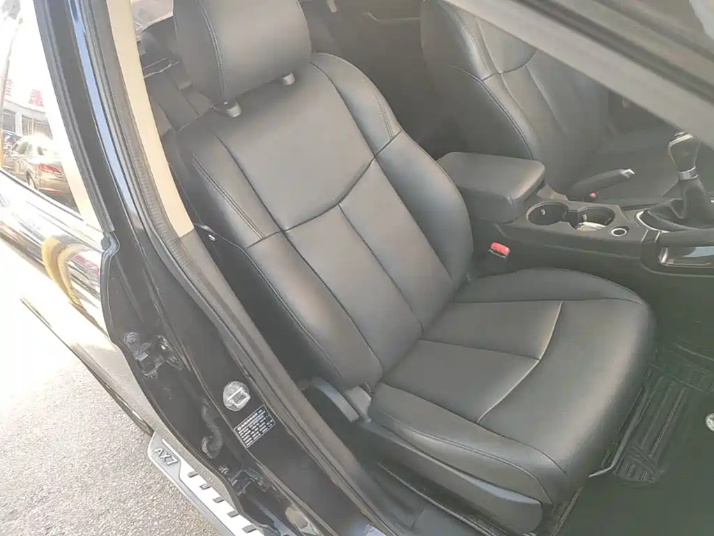 Dongfeng Aeolus Dongfeng Fengshen AX7 2015 2015 2.0L Manual Zhiyi Edition