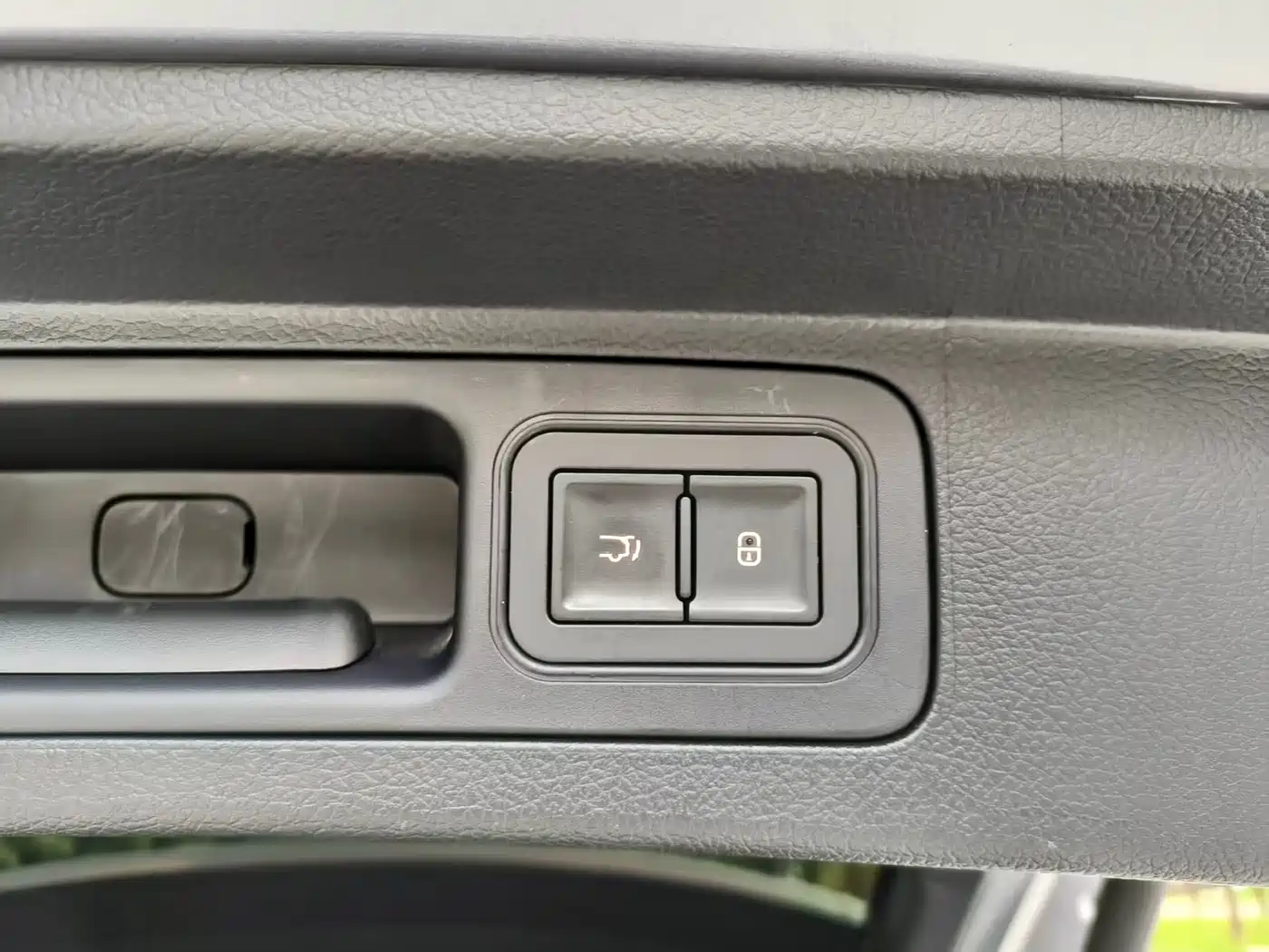 BYD Song PLUS PHEV 2023 Champion Edition DM-i 110KM Flagship фото 19