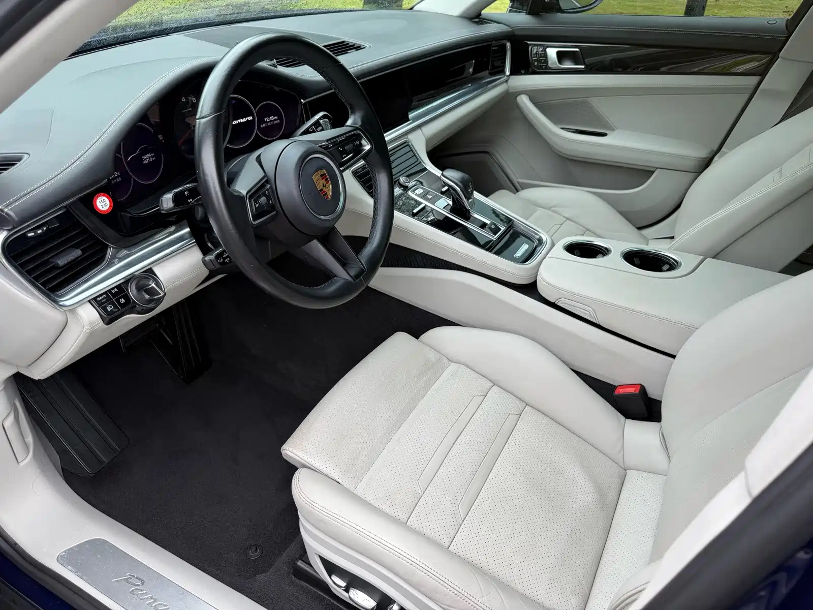 صورة 4 - Porsche Panamera