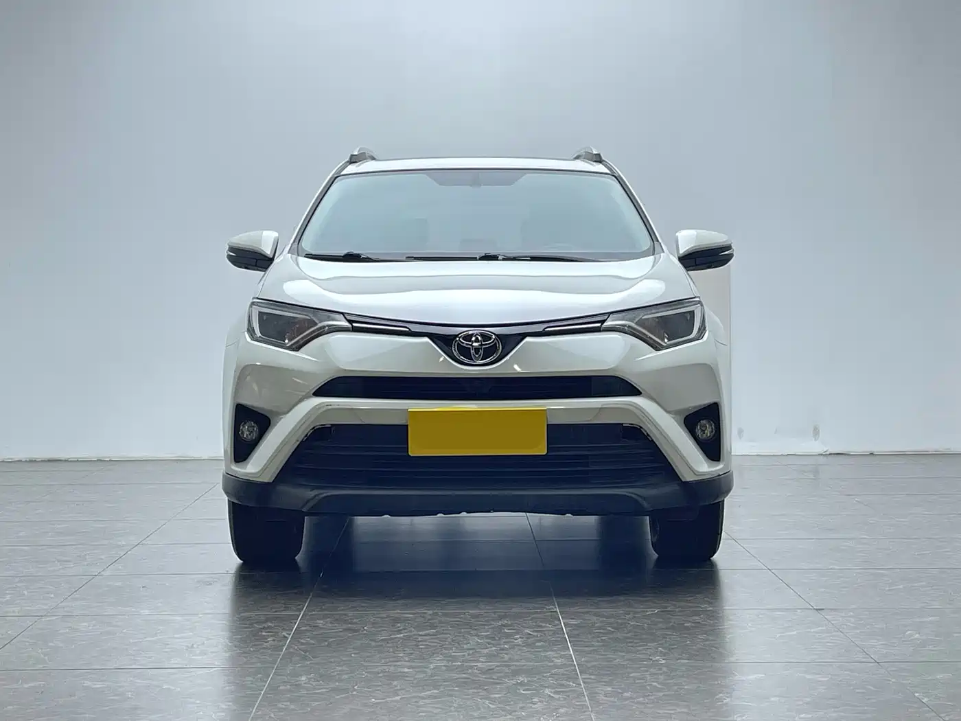 Toyota RAV4 Rongfang 2016 2.0L CVT 2WD Trend (China V) фото 2