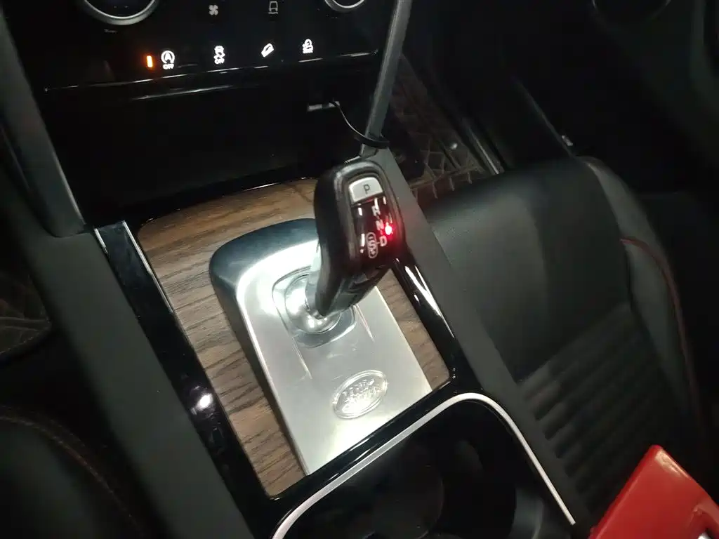 Land Rover Discovery Sport 2022 Model 249PS R-Dynamic S Performance Edition 5-Seater фото 14