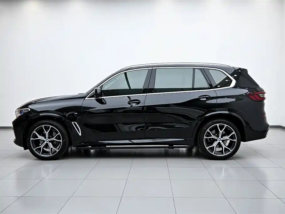 BMW X5 2022 Facelift xDrive 40Li M Sport Package фото 5