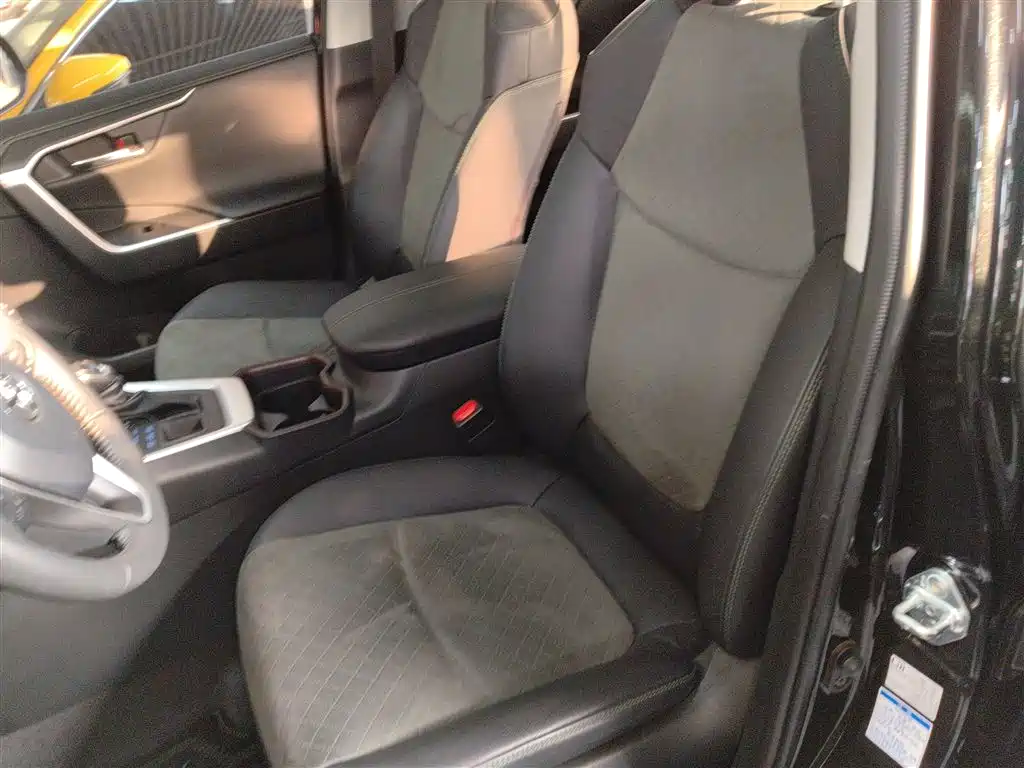 Toyota RAV4 Rongfang 2022 2.0L CVT 4WD Trend Plus Edition фото 7