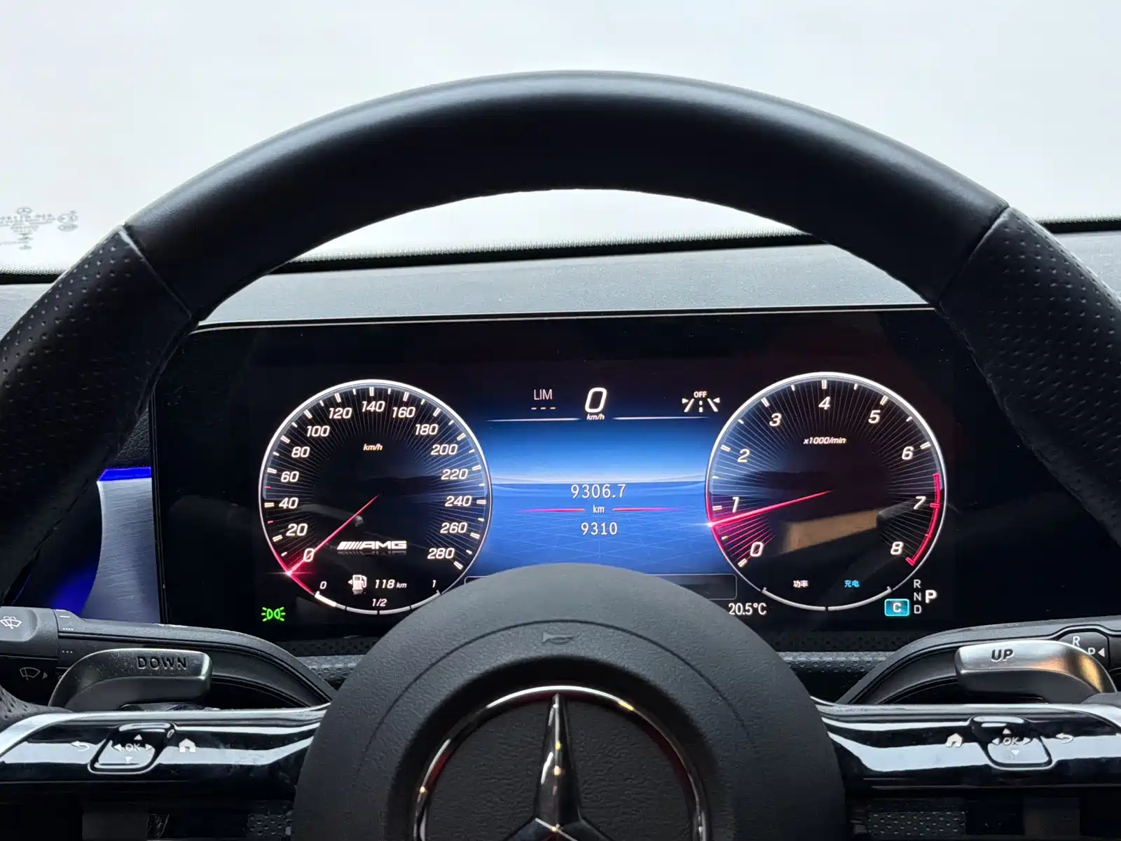 صورة 10 - Mercedes-Benz A-Class AMG