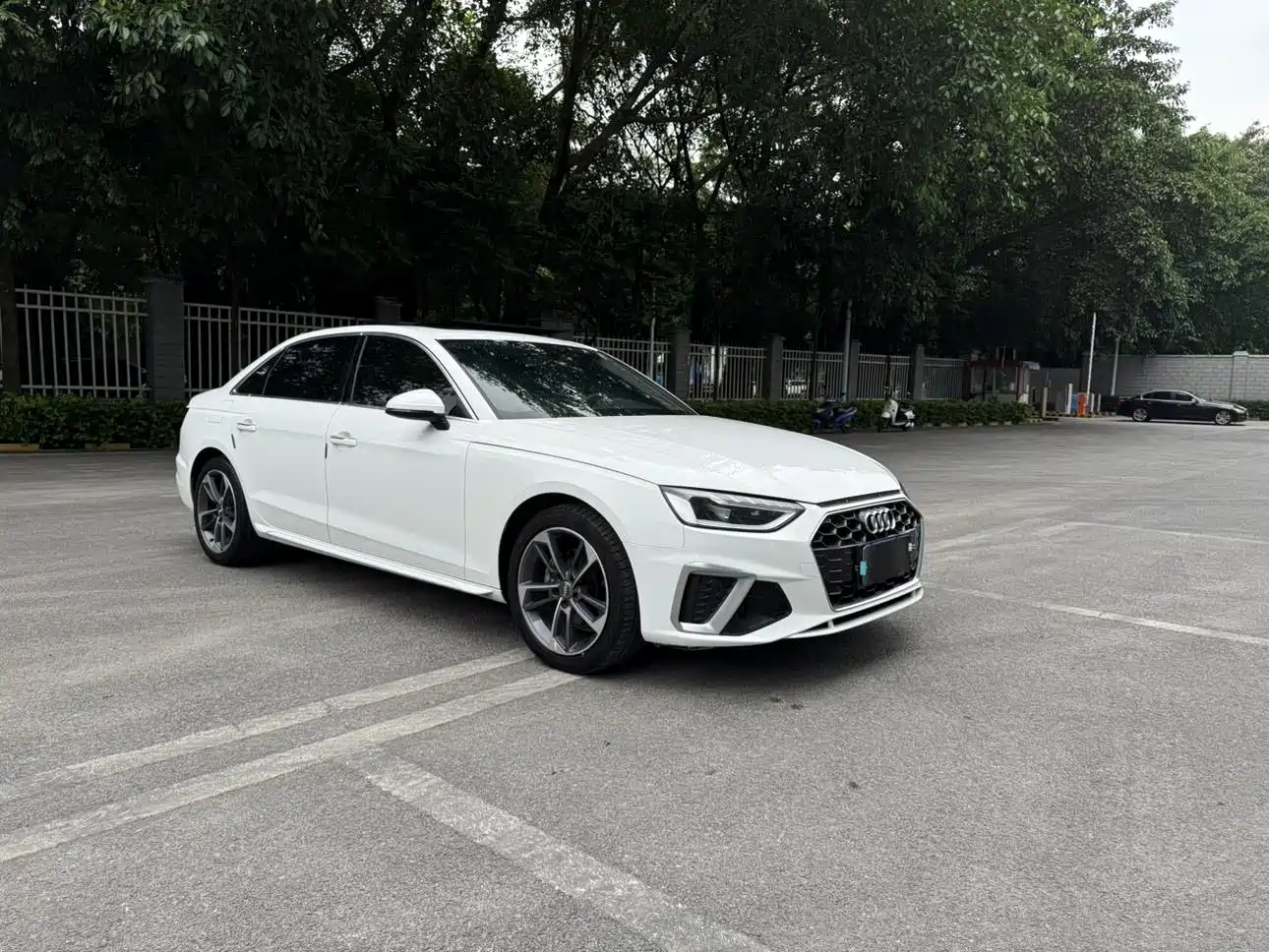 Audi A4L 2020 40 TFSI Fashion Dynamic Edition фото 3