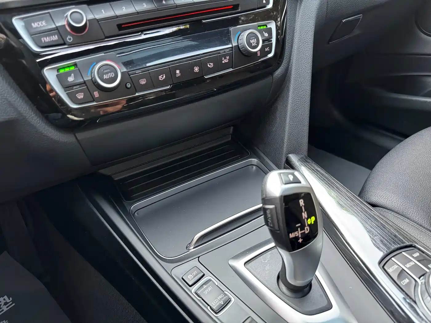 BMW 3 Series GT 2020 320i M Sport Package фото 15