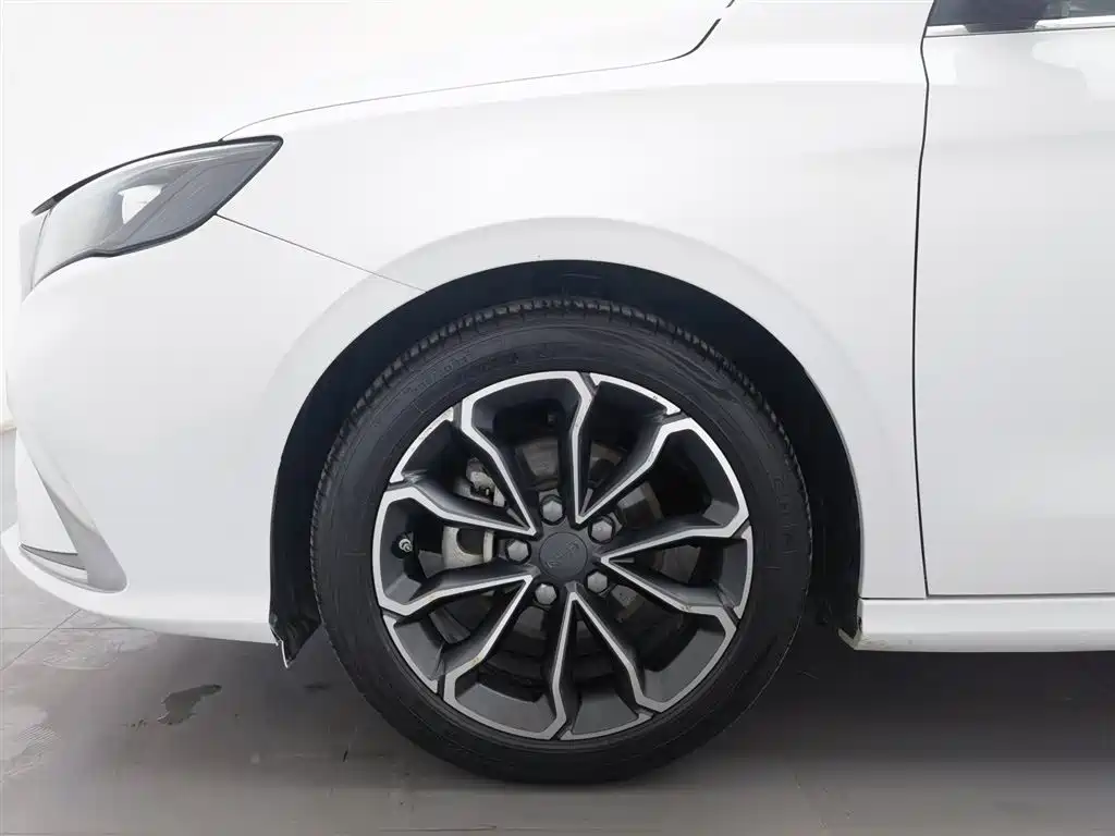 GEELY AUTOMOBILE BINRUI