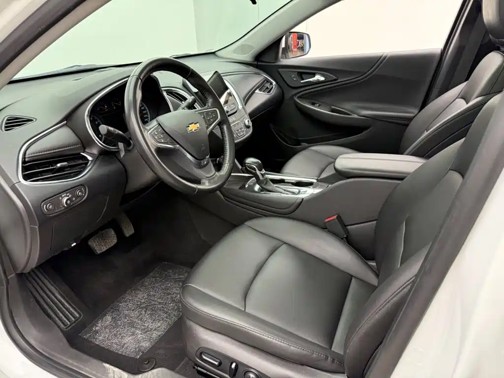 Фото 6 - Chevrolet Malibu XL