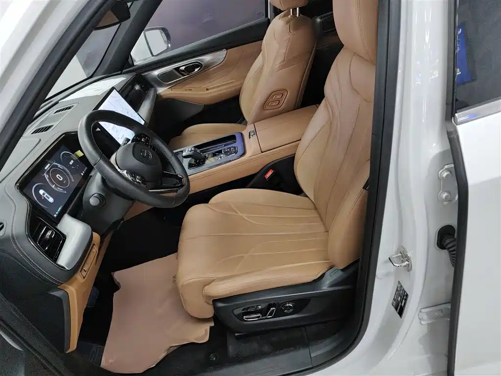 GAC Trumpchi Trumpchi ES9 2024 Model PHEV 143km Traveller Max фото 15