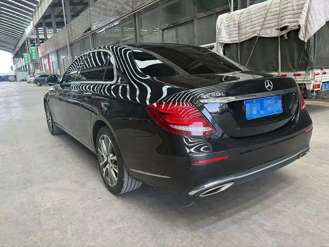 Mercedes-Benz E-Class 2016 E 200 L фото 4