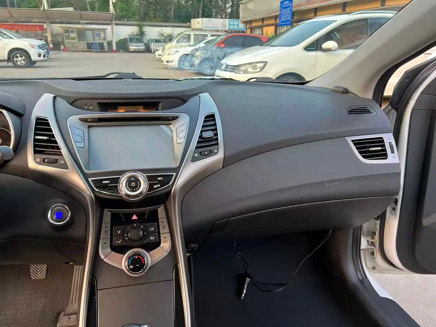 Hyundai Langdong 2012 1.6L Manual Leading фото 8