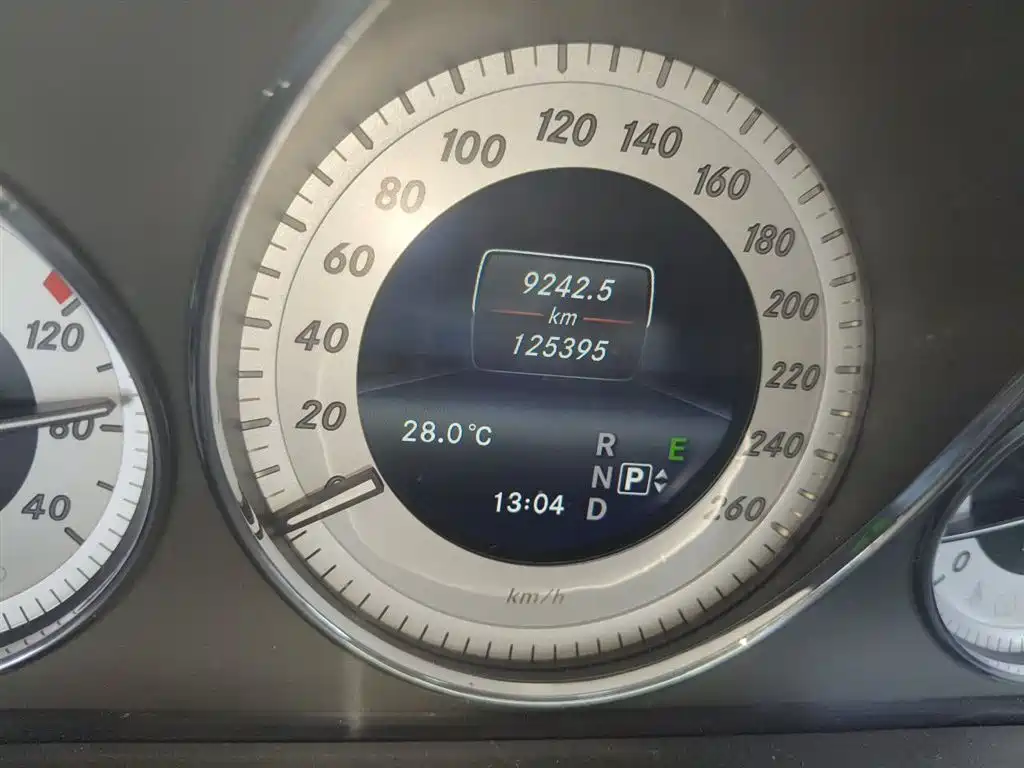 Mercedes-Benz GLK-Class 2014 GLK 200 Standard фото 5