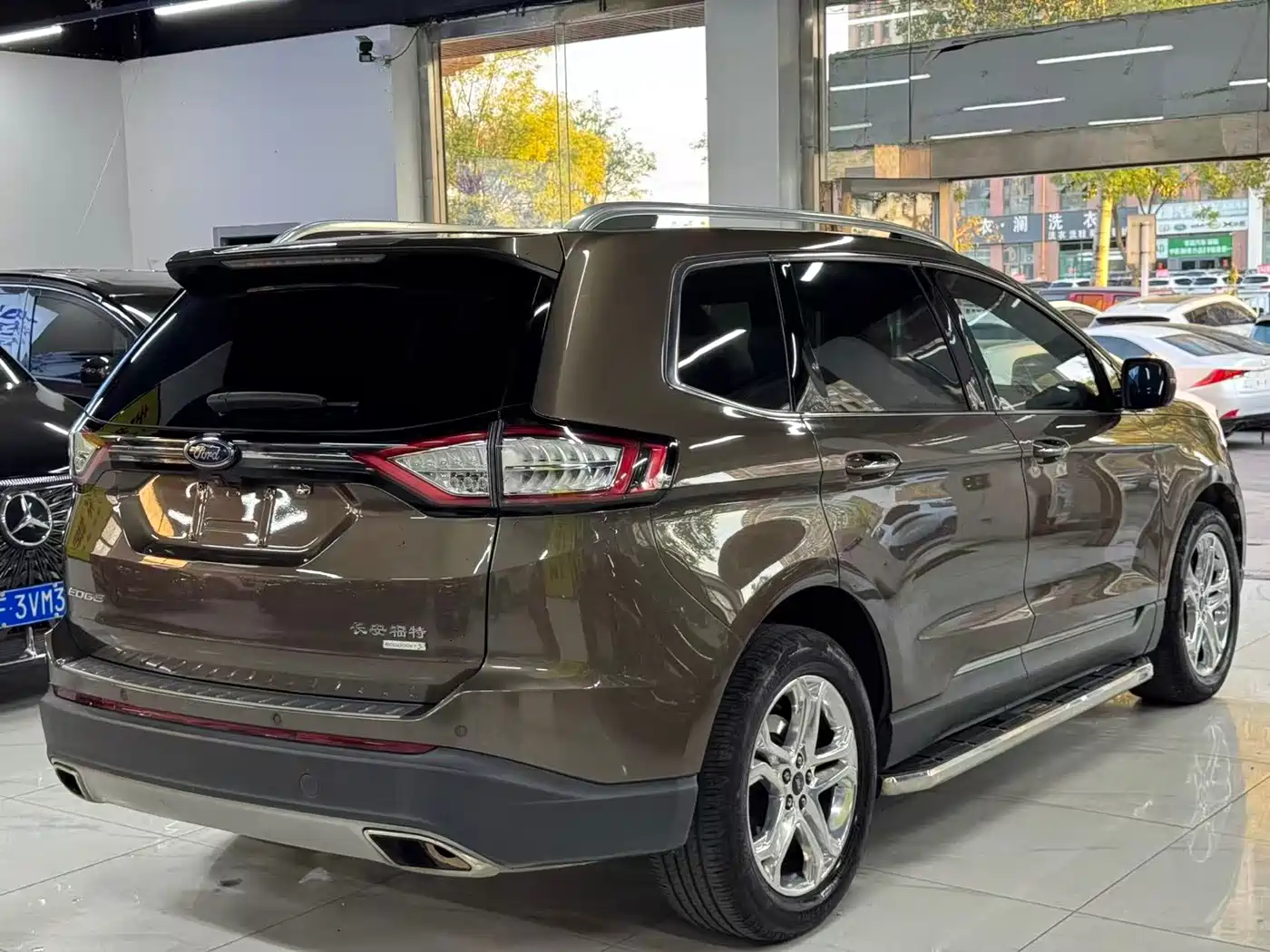 Ford Edge 2017 2016 EcoBoost 245 2WD Luxury 7-Seater