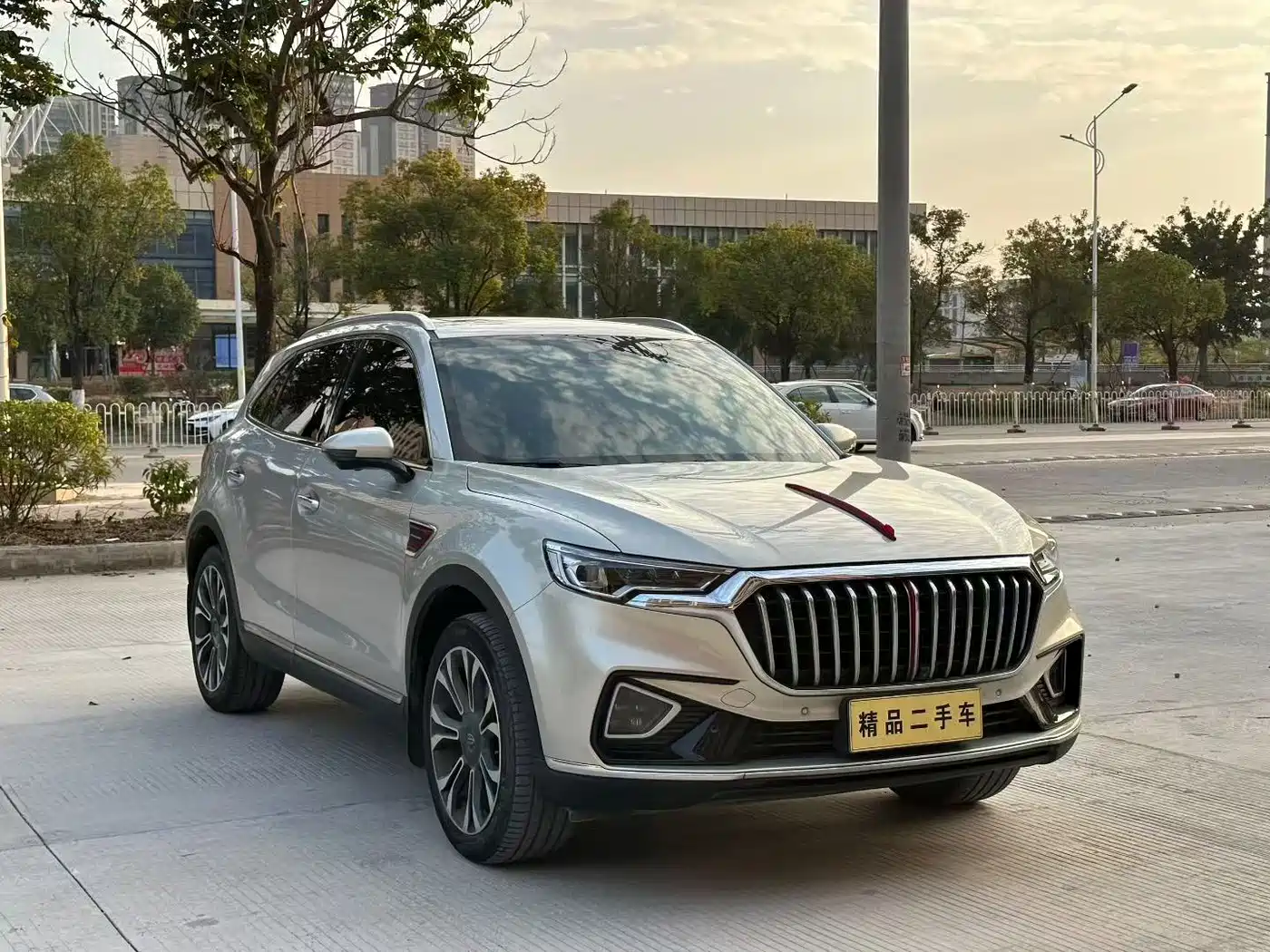 Hongqi HS5 2019 2.0T Smart Connect Enjoy 4WD Edition фото 3