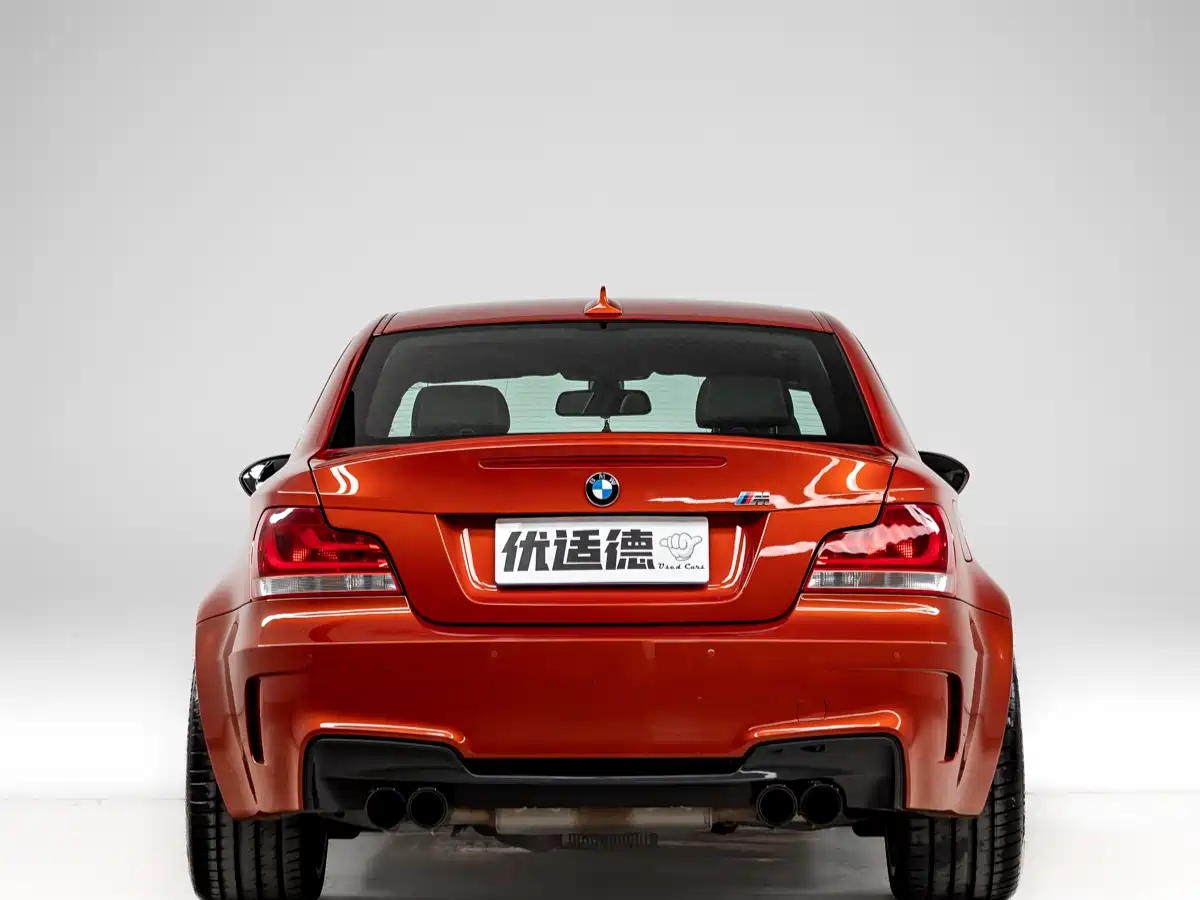 BMW 1 Series M 2011 1M Coupe фото 6