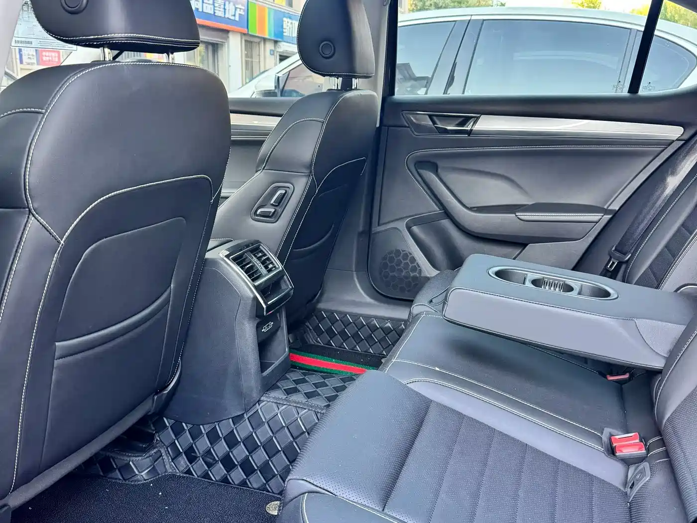 Škoda Superb 2019 TSI330 DSG Comfort Edition фото 5
