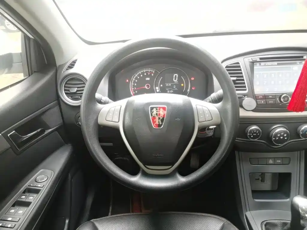 Roewe 350 2016 2015 Model 1.5L Manual Luxury Sunroof Edition