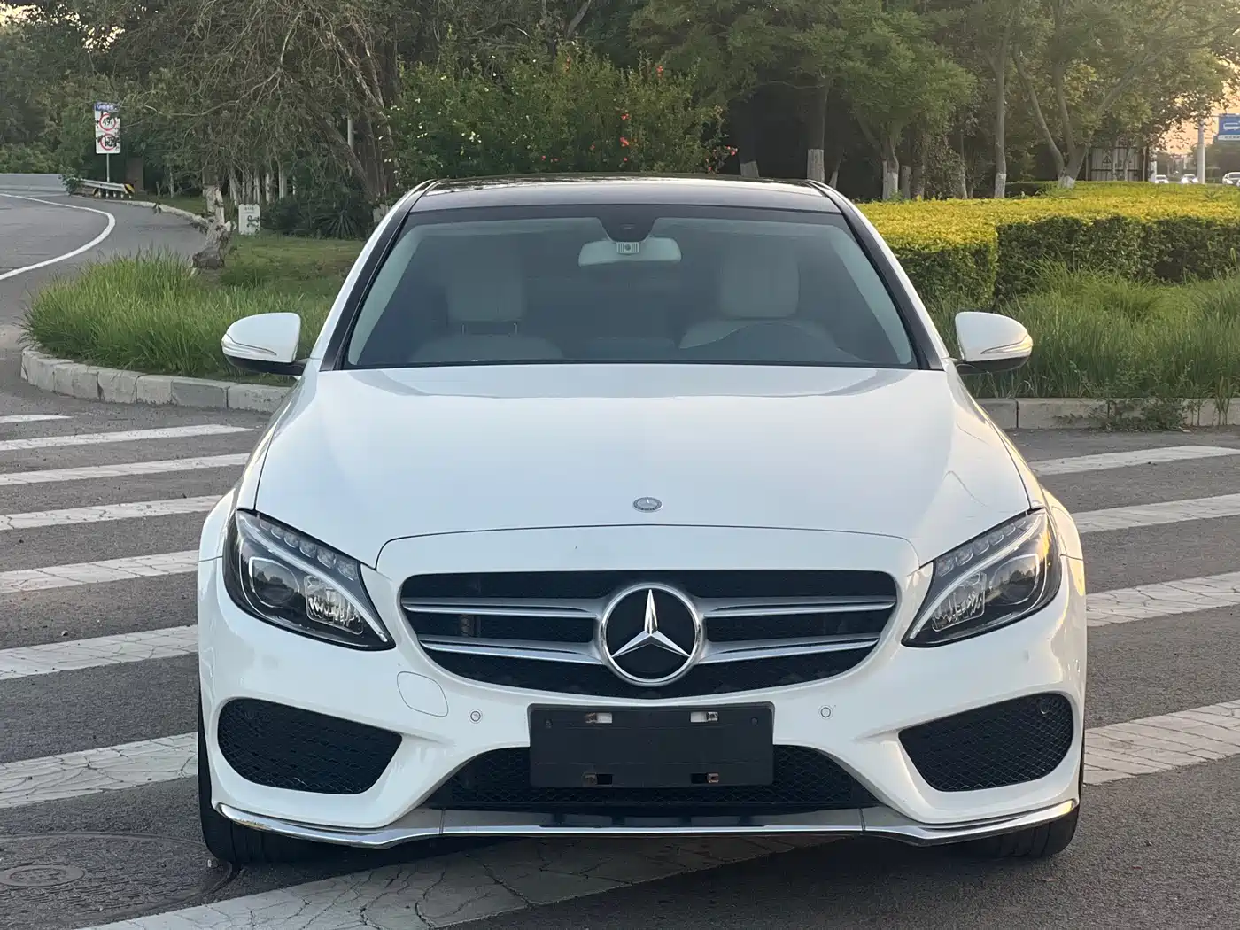 Mercedes-Benz C-Class 2016 C 200 L Sport фото 2